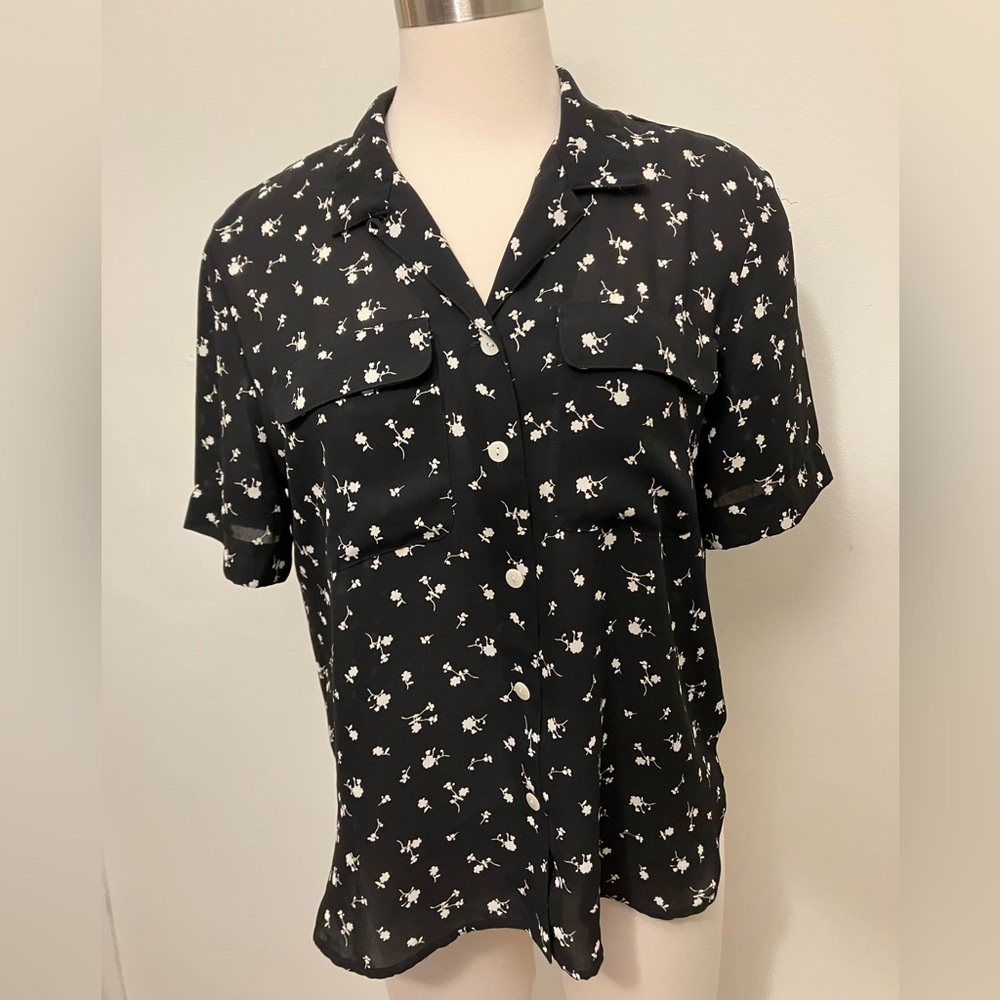 Liz Claiborne Floral Short Sleeve button-up